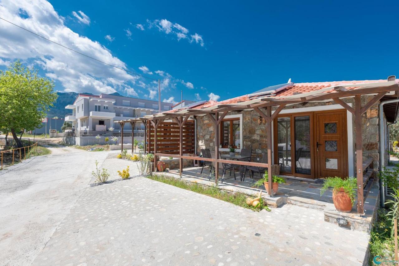 Villa Eleni'S Stone House Skala Potamia  Exterior foto