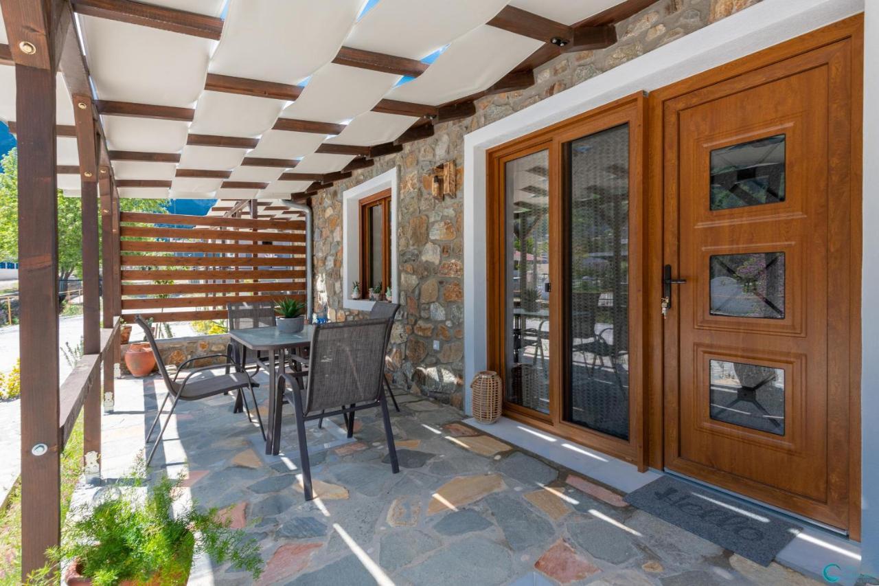 Villa Eleni'S Stone House Skala Potamia  Exterior foto